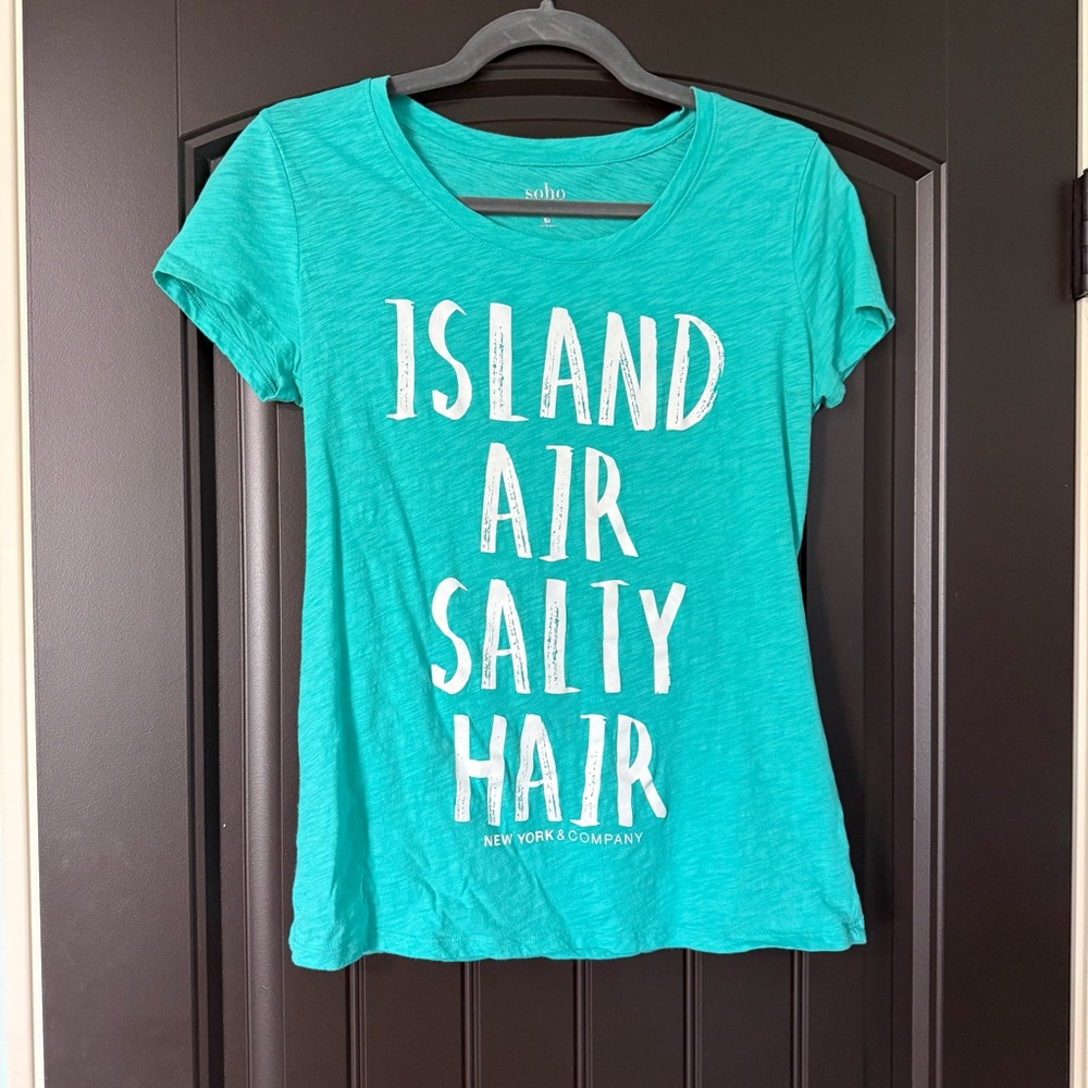 New York & Company | Teal Graphic Tee | Size M | Never Worn | 100% Cotton